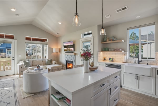 233 W Heising Dr, Sisters, OR