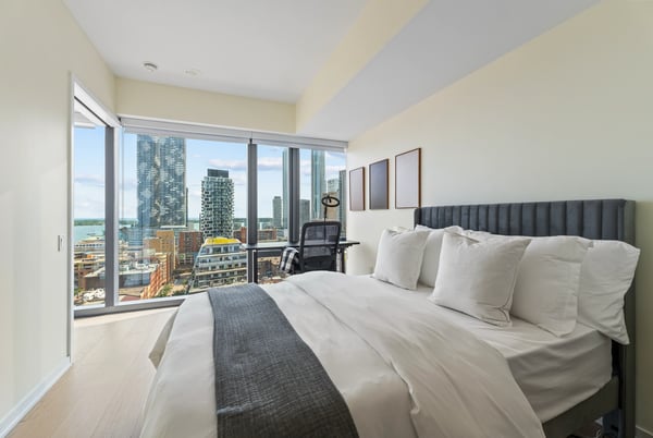 60 Colborne Street, 1702, Toronto, ON