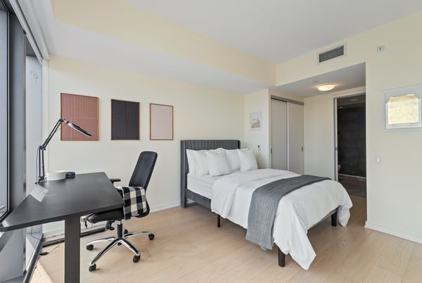 60 Colborne Street, 1702, Toronto, ON