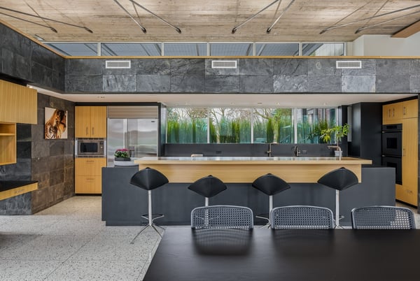 421 The Kingsway, Toronto, ON