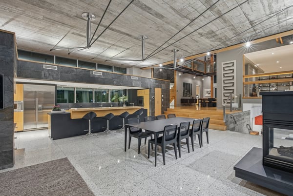 421 The Kingsway, Toronto, ON