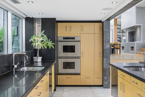 421 The Kingsway, Toronto, ON