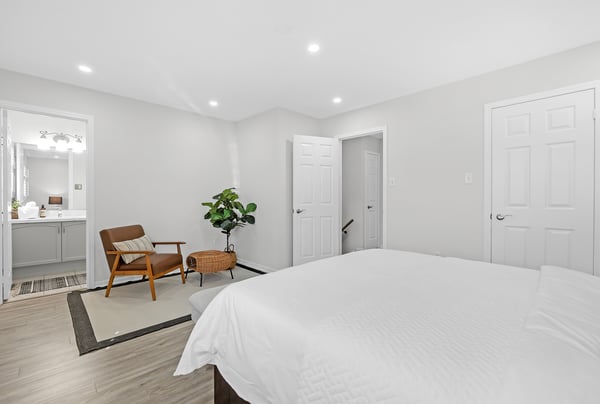 183 Featherstone Rd, Milton, ON