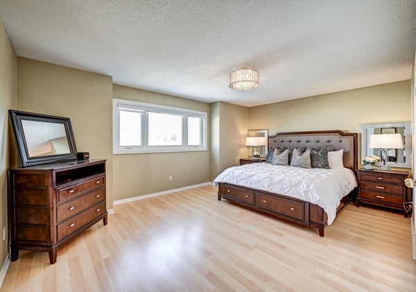 1067 Blueheron Blvd, Mississauga, ON