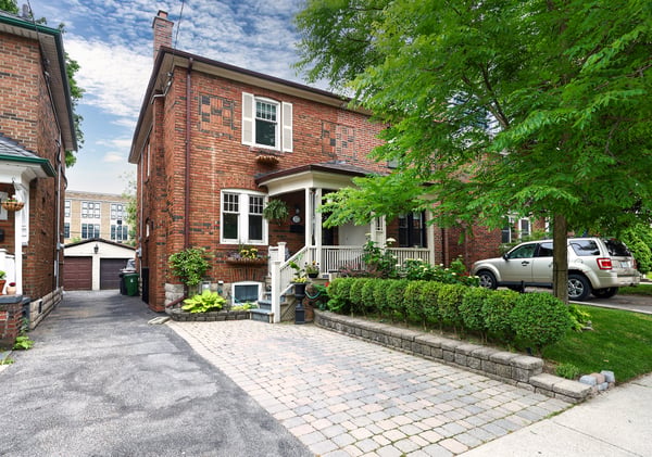 17 Elvina Gardens, Toronto, ON