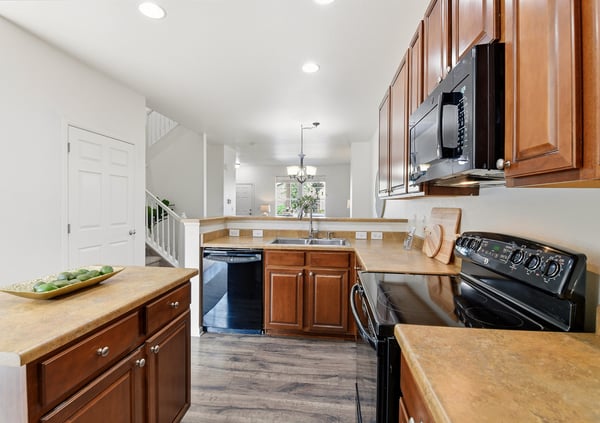 All appliances included.