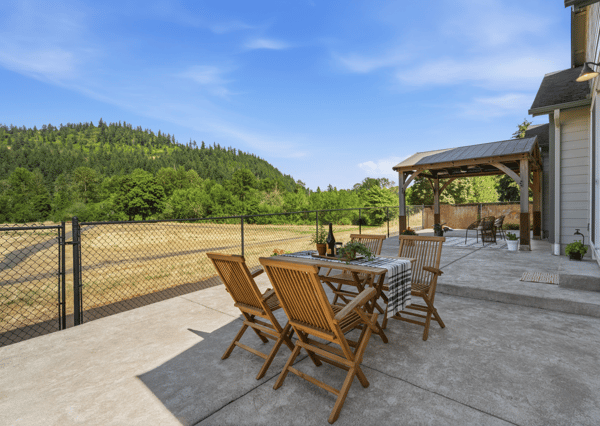 2301 Robbins Way, Lebanon, OR