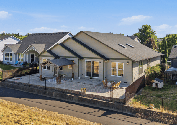 2301 Robbins Way, Lebanon, OR