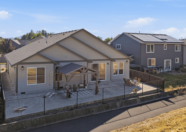 2301 Robbins Way, Lebanon, OR