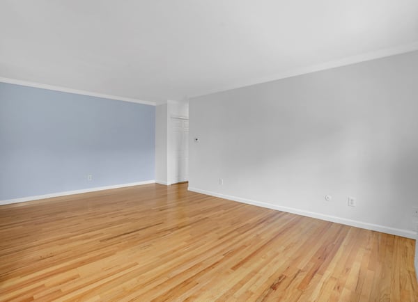 272 Regency Park Dr, Agawam, MA