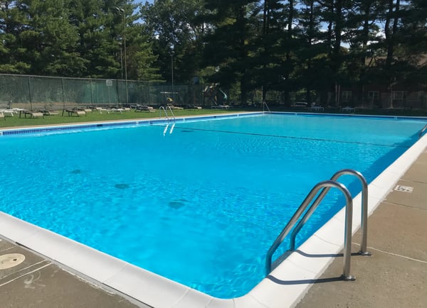 272 Regency Park Dr, Agawam, MA