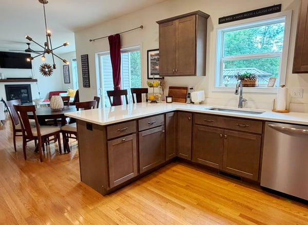 Eat-in Kitchen w/ Sliding Door to Covered Back Porch, Patio & Yard