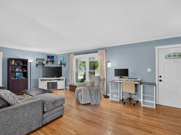 2209 Hillside Ave., West Des Moines, IA