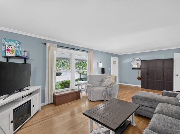 2209 Hillside Ave., West Des Moines, IA