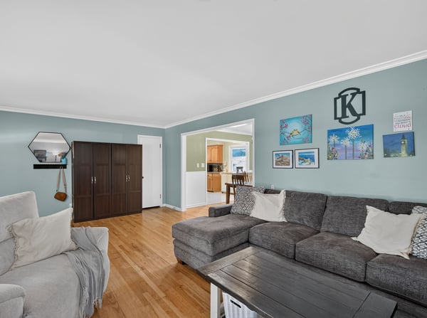 2209 Hillside Ave., West Des Moines, IA