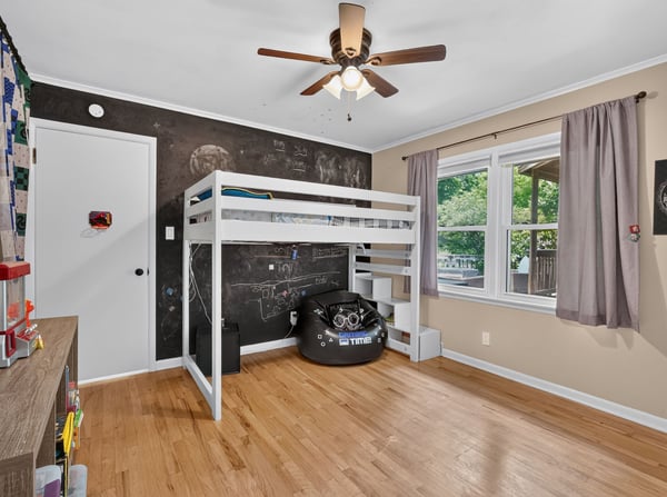 2209 Hillside Ave., West Des Moines, IA