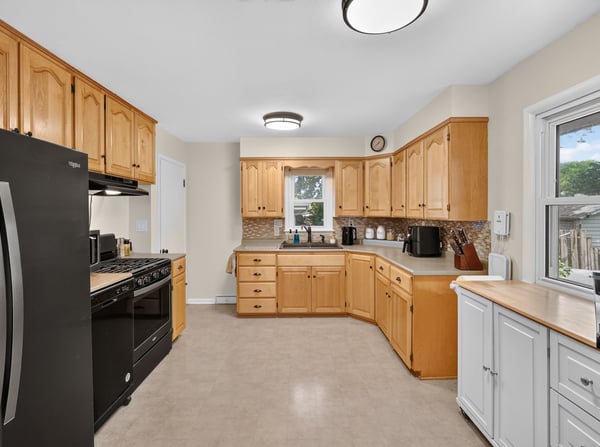 2209 Hillside Ave., West Des Moines, IA