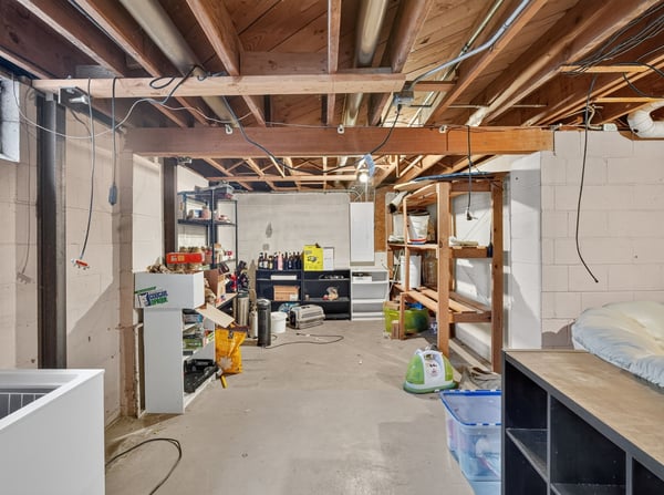 2209 Hillside Ave., West Des Moines, IA