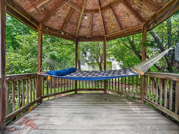 2209 Hillside Ave., West Des Moines, IA