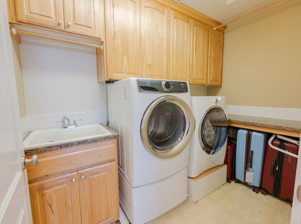 Laundry Room - 2nd floor