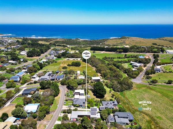 Breathtaking ocean views and spacious lots highlight this vibrant community near the coast and local amenities.