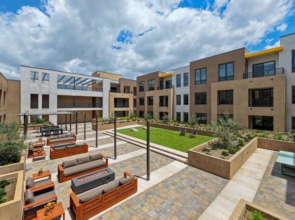 Resort Style Courtyard