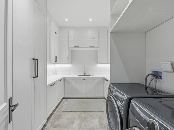 46 Steeplechase Avenue, Aurora, ON