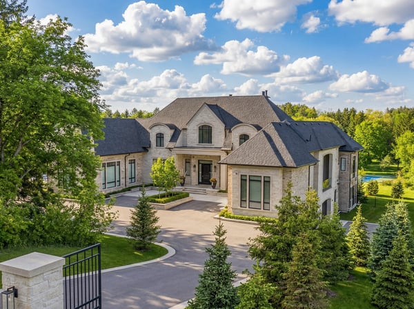 46 Steeplechase Avenue, Aurora, ON