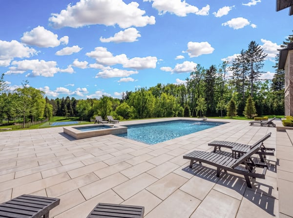 46 Steeplechase Avenue, Aurora, ON