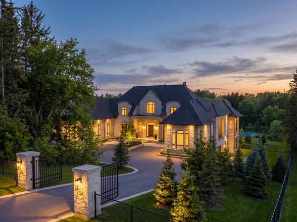 46 Steeplechase Avenue, Aurora, ON