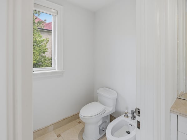 40 Maryvale Crescent, Richmond Hill, ON