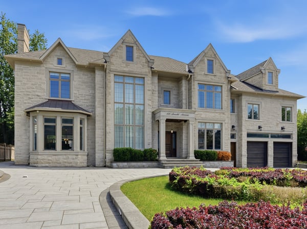 129 Arnold Avenue, Thornhill, ON
