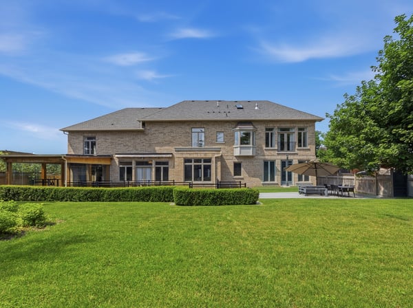 129 Arnold Avenue, Thornhill, ON