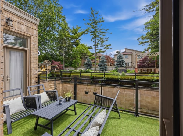 129 Arnold Avenue, Thornhill, ON