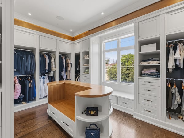 129 Arnold Avenue, Thornhill, ON