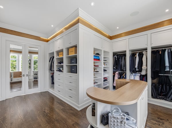 129 Arnold Avenue, Thornhill, ON