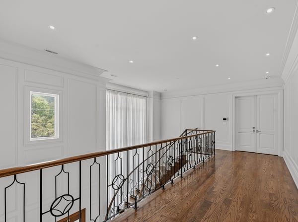 129 Arnold Avenue, Thornhill, ON
