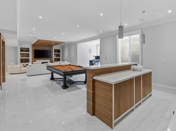 129 Arnold Avenue, Thornhill, ON