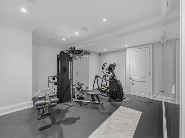 129 Arnold Avenue, Thornhill, ON