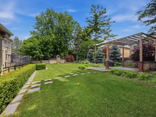 129 Arnold Avenue, Thornhill, ON