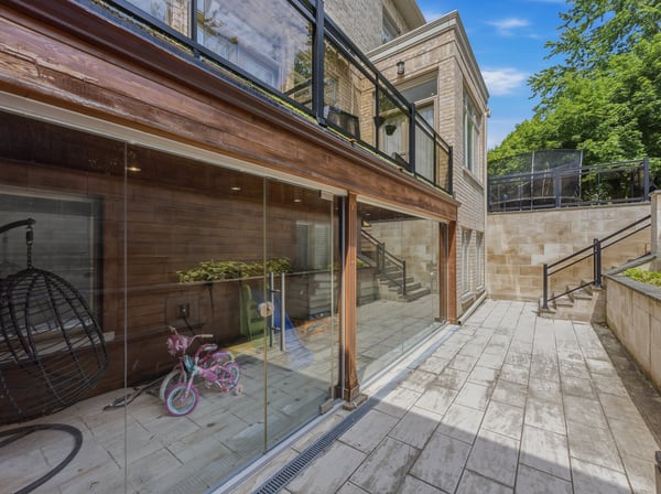 129 Arnold Avenue, Thornhill, ON