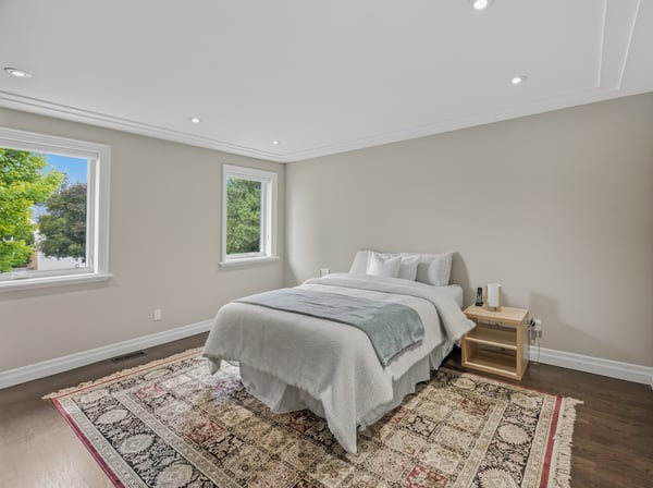 19 Fairway Heights Crescent, Thornhill, ON