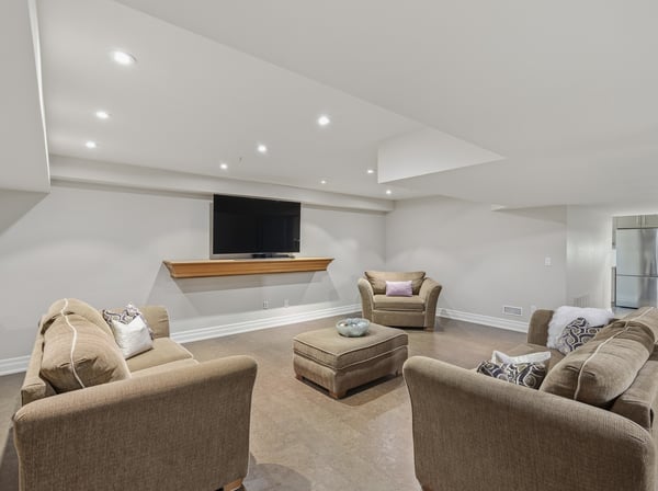 19 Fairway Heights Crescent, Thornhill, ON