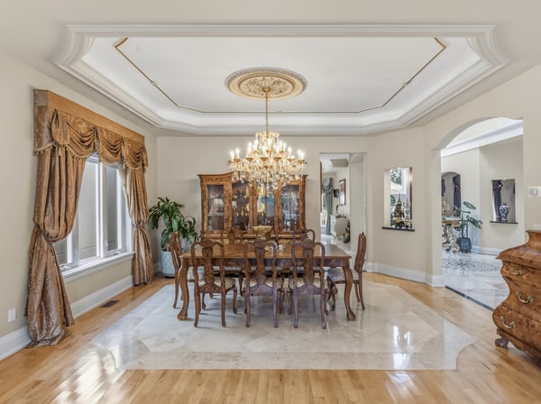 5 Montano Court, Richmond Hill, ON