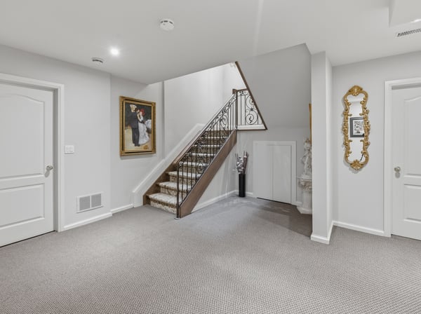 5 Montano Court, Richmond Hill, ON