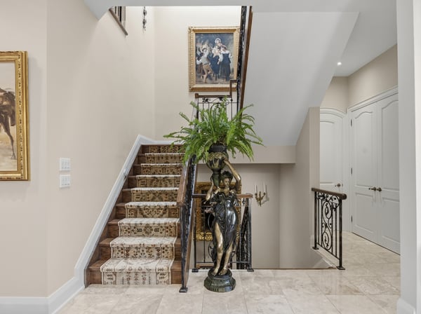 5 Montano Court, Richmond Hill, ON