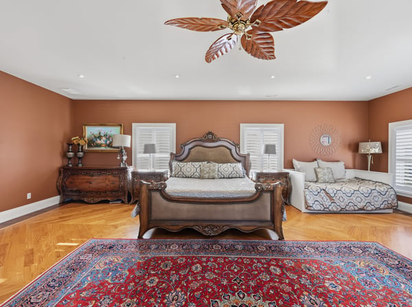5 Montano Court, Richmond Hill, ON