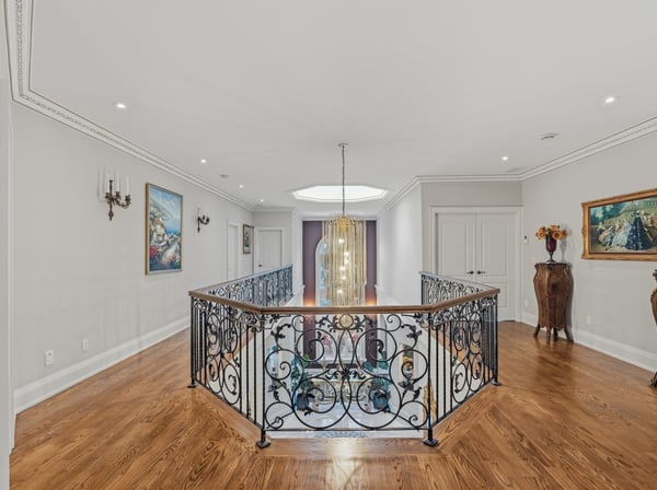 5 Montano Court, Richmond Hill, ON