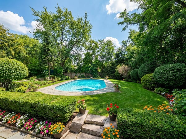 2706 Bayview Avenue, Toronto, ON