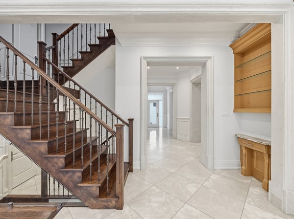 2706 Bayview Avenue, Toronto, ON